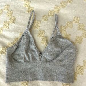 ALO v-neck gray bra. Size small